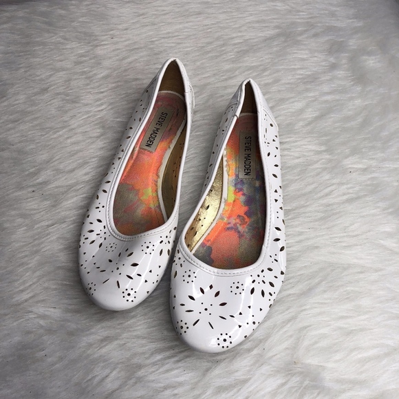Steve Madden Girls Flats | Size 4 - Picture 1 of 7